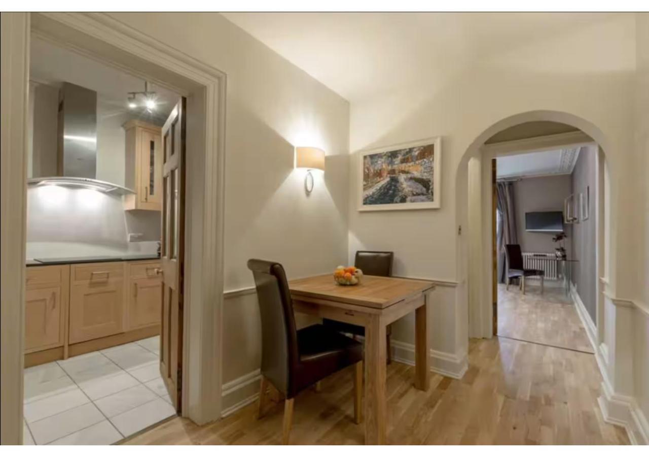 Joivy Boutique Apt With Patio In New Town EDI Exterior foto